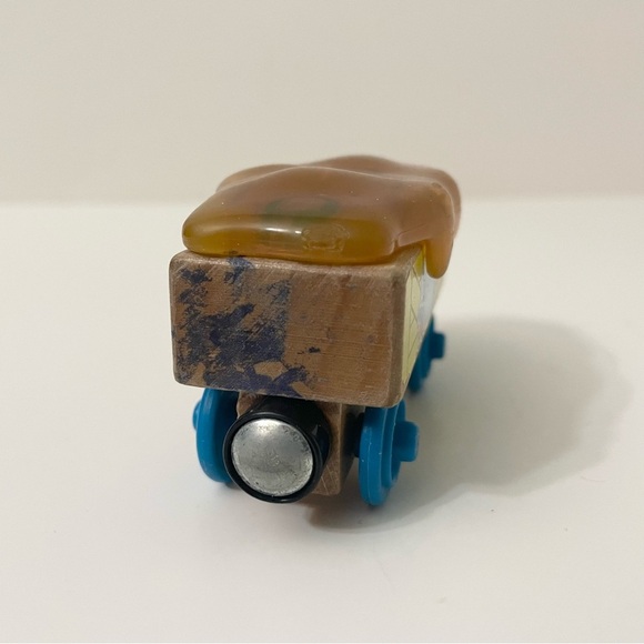 Thomas & Friends Wooden Caramel Car Train Sodor Sweet Shoppe - Picture 4 of 12